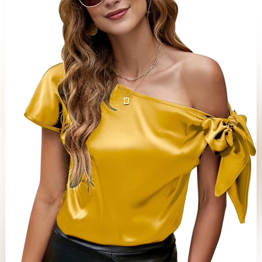 NWT Vidussa Women’s Off Shoulder Silk Top